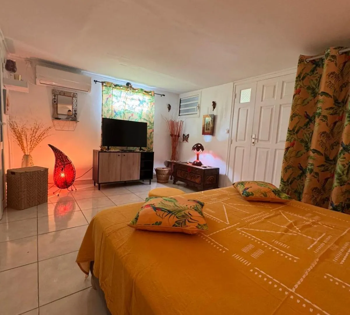 La Kaza Tresor - Joli Appartement T2 Et Spa Prive Sainte-Anne